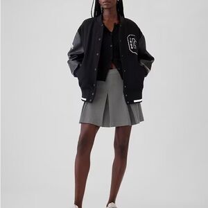 GAP PLEATED MINI SKIRT